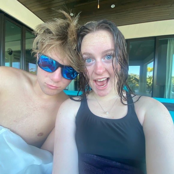 Meet your Posher, Alysha - Picture 4 of 5